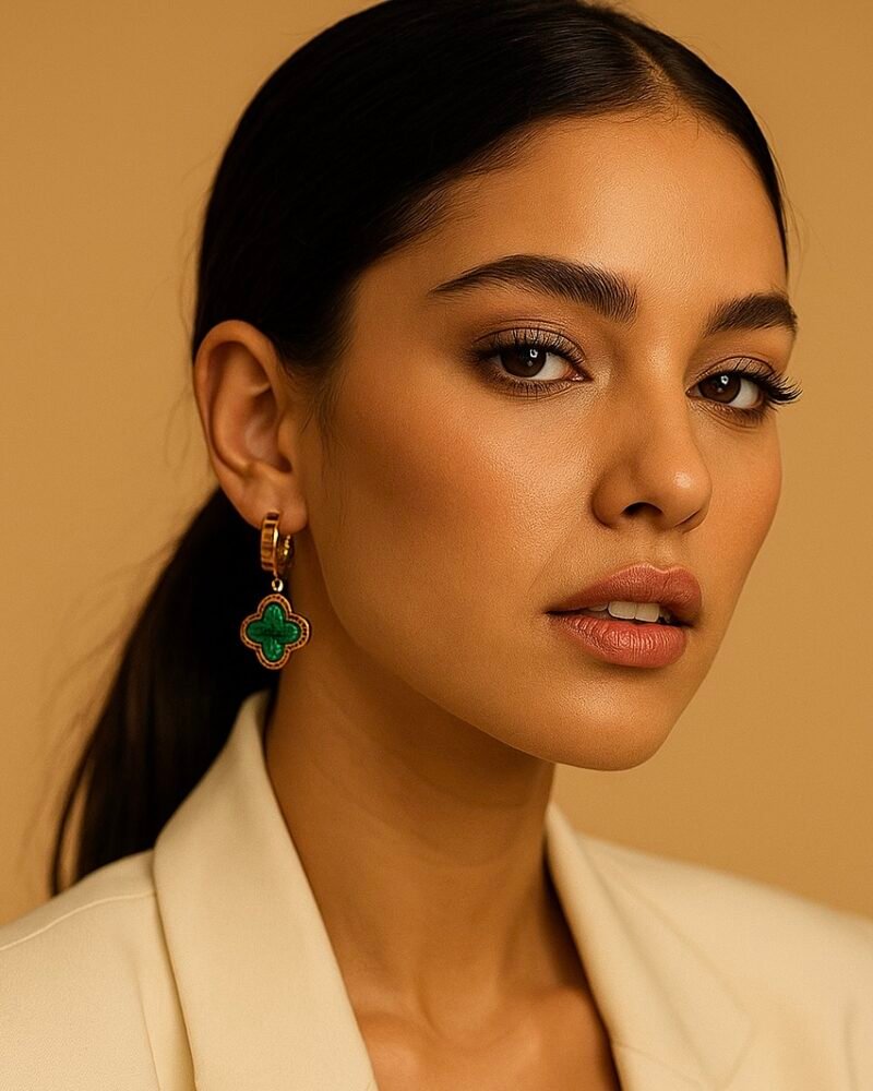Clover charm🍀 | 3in1 | Stylish Clover earrings set - Image 2